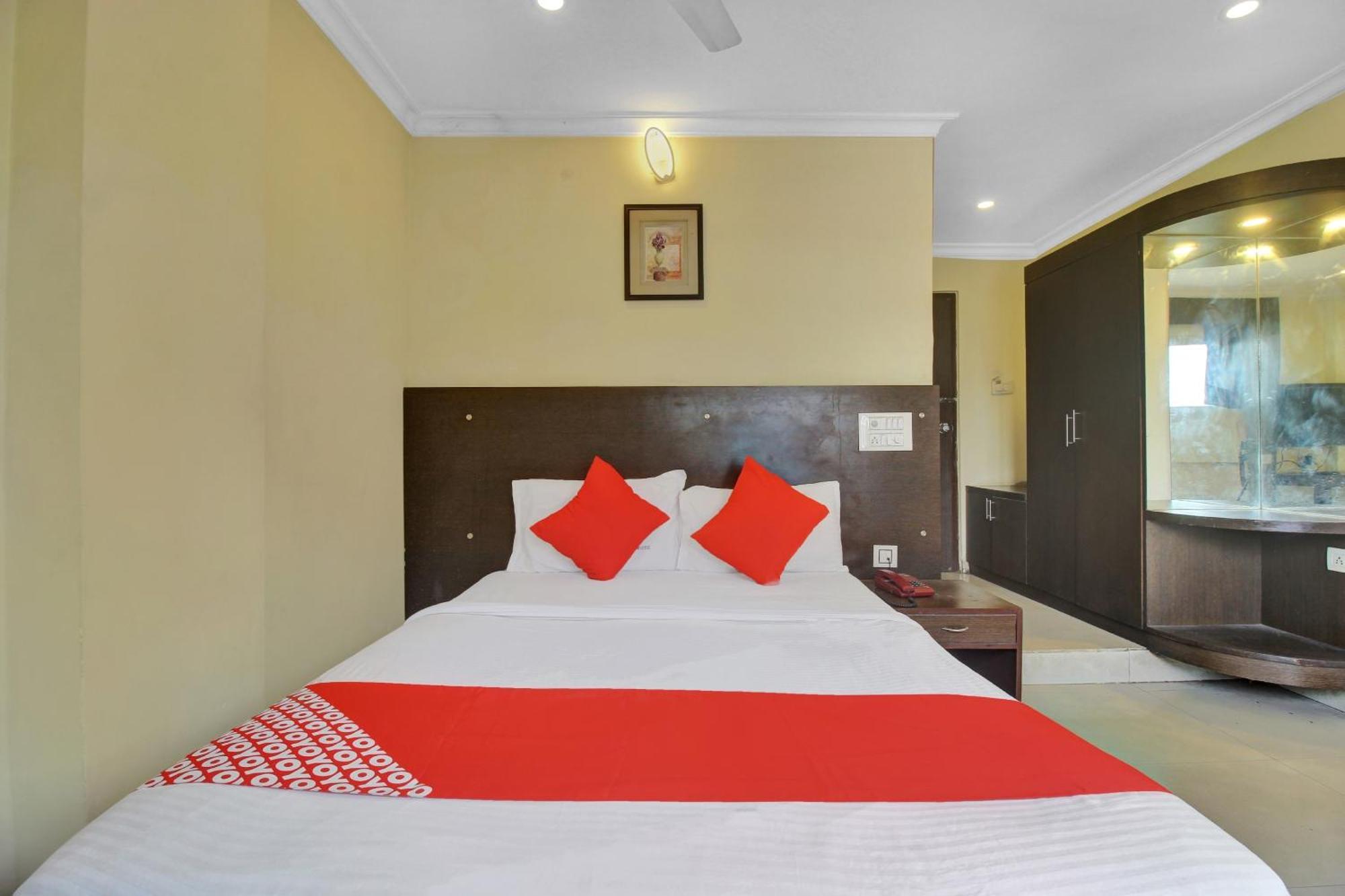 Hotel O Happy Rooms Хайдарабад Экстерьер фото