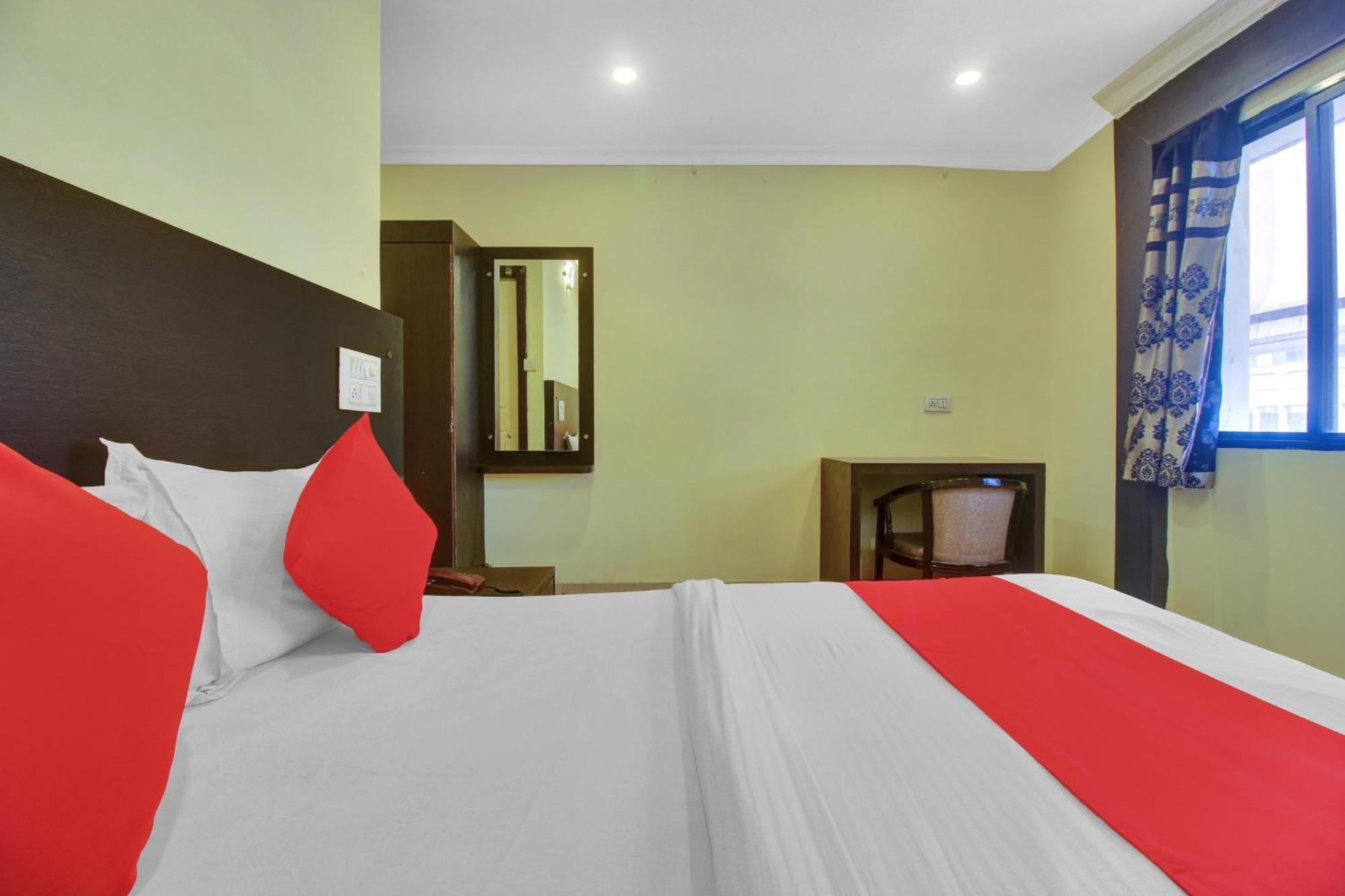 Hotel O Happy Rooms Хайдарабад Экстерьер фото
